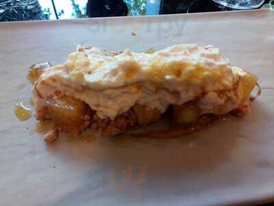 Beluga Bar & Kitchen