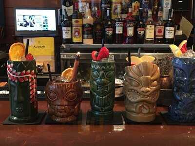 White Florida Bar Cocteleria & Street Food