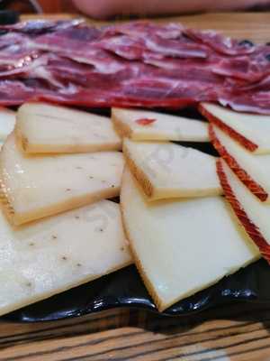 Xarcuteria Delicatessen Garciz