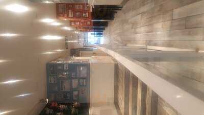 100 Montaditos & La Surena