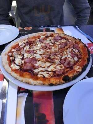 La Fuga Restaurant Y Bar