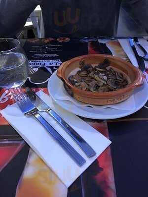 La Fuga Restaurant Y Bar