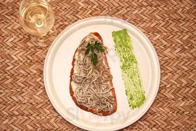 La Loca Juana Bar De Vinos Marbella