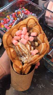 Ice & Bubble Waffle