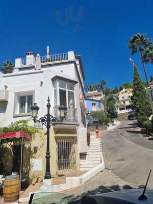 Panaderia La Heredia