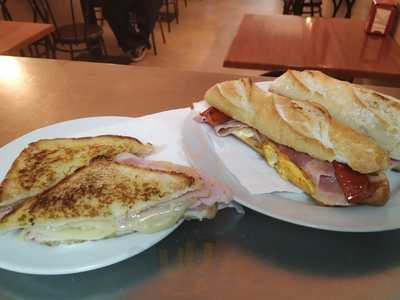 Cafetería Granja Entrepans