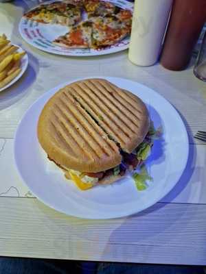 Hamburgueseria Pizzeria Betty Boop