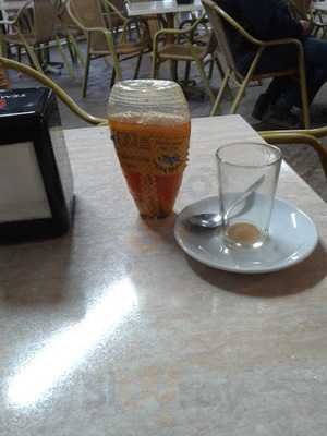 Cafeteria Y Pasteleria La Sonrisa