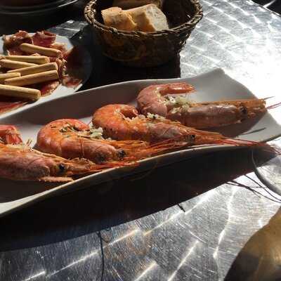 Rodica's Restaurant & Bar