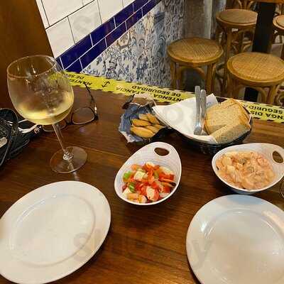 Cervecería Marisquería La Peregrina