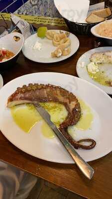 Cervecería Marisquería La Peregrina