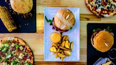 Bistro Urban Food & Drinks