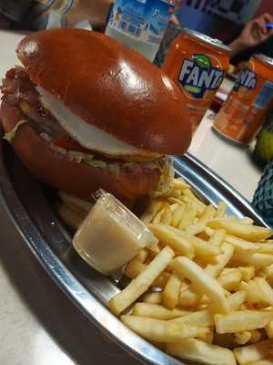 Zampa Pizza & Burguers