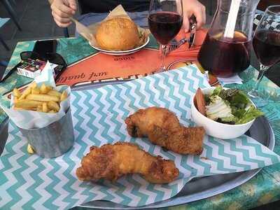 Vitaminas Burger & Beach Bar