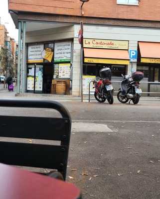 La Cantonada De Bacardi