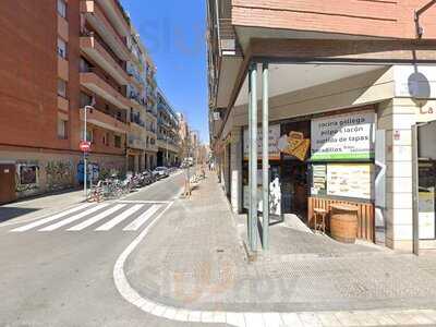 La Cantonada De Bacardi