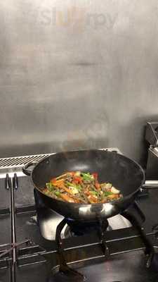 Rostisseria Y Xarcuteria Menjars