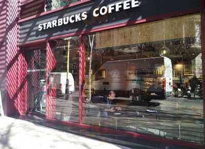 Starbucks Tuset 2