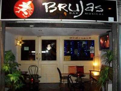 Brujas Bar