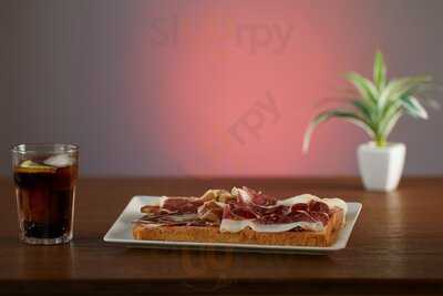 El Mos Cafeteria Gastrobar