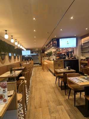 Via 70  Restaurant Wine Bar Lounge