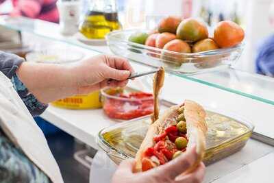 El Vuit: Bodega Iniesta