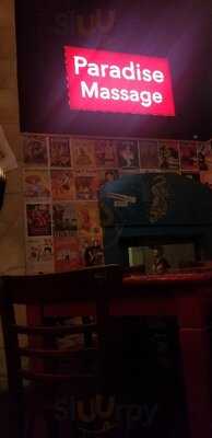 Lucky Road Street Food