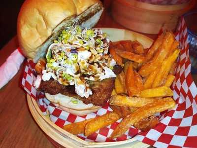 Lucky Road Street Food