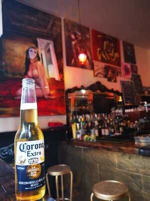 La Iglesia Bar & Gallery