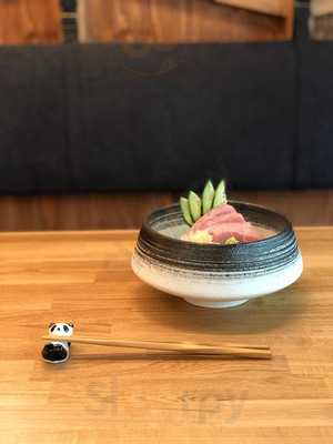 Gutai Asian Gastro Pub