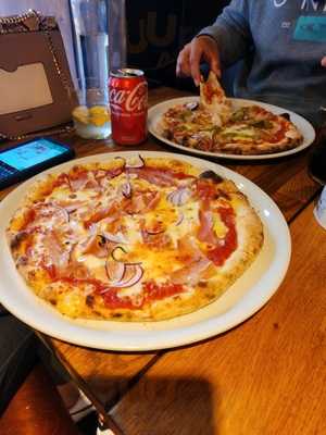 Manso Pizzeria Restaurante Tapas