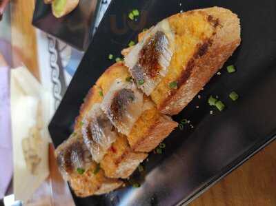 El Tesorillo Abacería & Bar