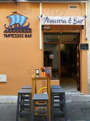 El Tesorillo Abacería & Bar