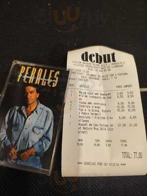 Debut Restaurant - Photo 8