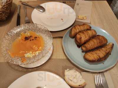 Bodegas Mezquita Cruz Del Rastro