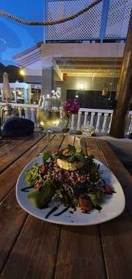 Blue Explorers Bar & Grill