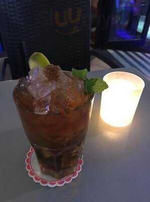 Tropi Q Food And Cocktails