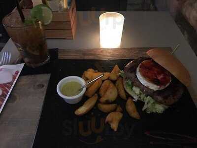 Tropi Q Food And Cocktails