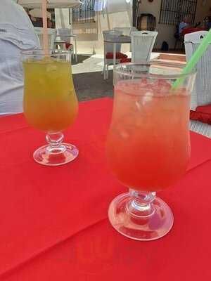 Meson De Loic Y Cathy