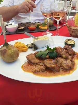 Meson De Loic Y Cathy