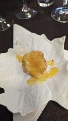 Epoca Restaurante Peruano Fusión