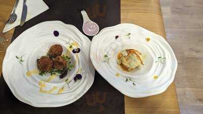 Epoca Restaurante Peruano Fusión