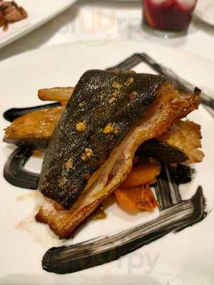 Martina Restaurant & Bar