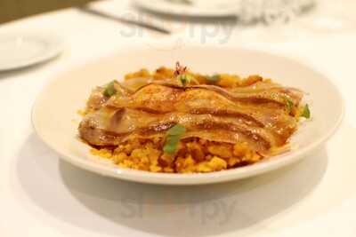 Martina Restaurant & Bar