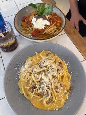 Yenuina - Laboratorio De Pasta