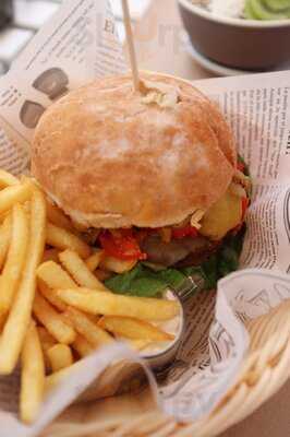 H2o Juice Bar & Vegan Cafe