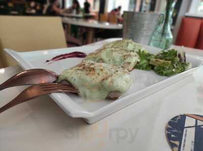 Carmen Gastro Bar Gin Club