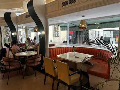 Carmen Gastro Bar Gin Club