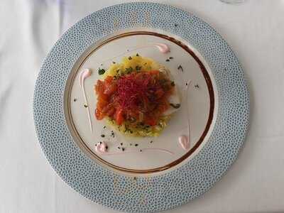 Blue Sapphire Restaurant & Lounge