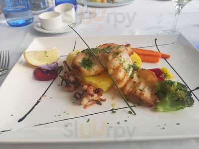 Blue Sapphire Restaurant & Lounge